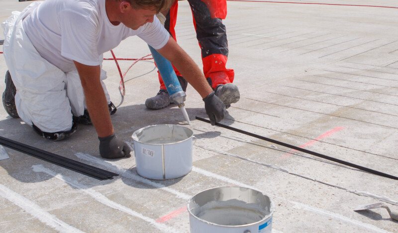 Slatted reinforcement Parking deck with CFRP lamellas glued into slots