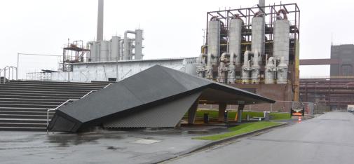 Another real eye-catcher is the new single-storey car park on the Zollverein colliery world heritage site, another construction project in which MC products were used.