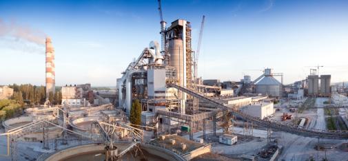 Cement plants like this one are challenged to drastically reduce their CO<sub>2</sub> emissions in the coming years.