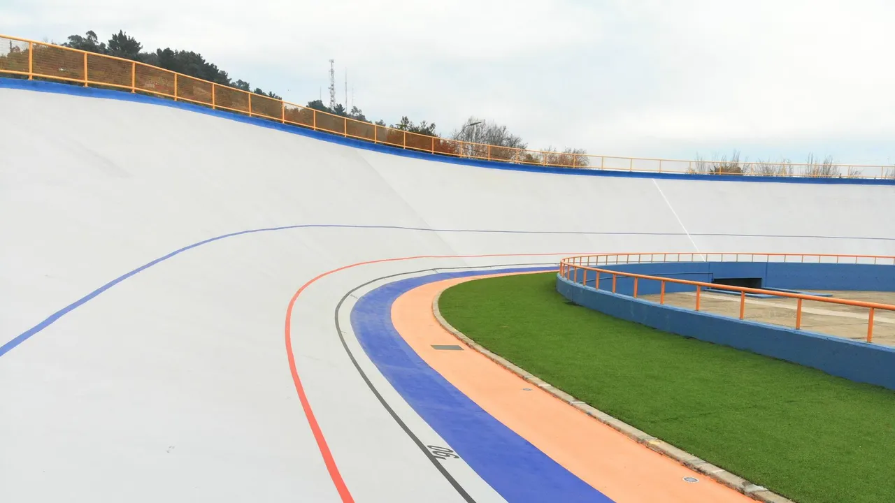 Thanks to the short curing times of the high-speed MC-DUR TopSpeed coating system, the application could be completed within a very short time.