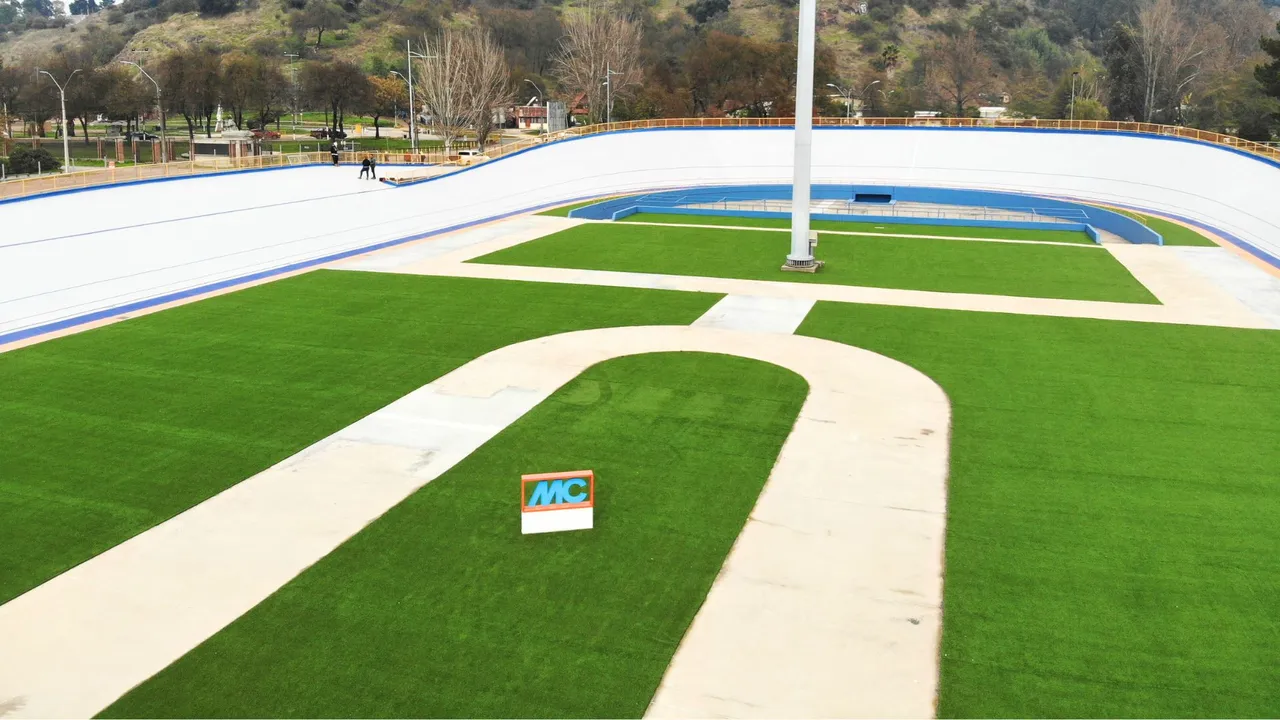 A precisely tailored system of high-quality MC products was used for both concrete repair, injection and coating of the cycling track. .