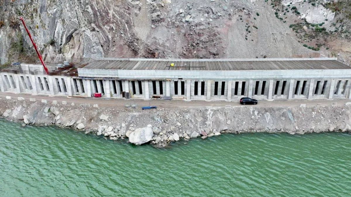 110 m of protection: the new rockfall gallery along DN 57 near Berzasca sustainably improves safety in the Danube gorge.