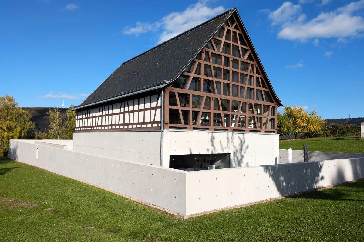 The revitalisation should renew the exposed concrete and preserve its aesthetic quality in the long term.