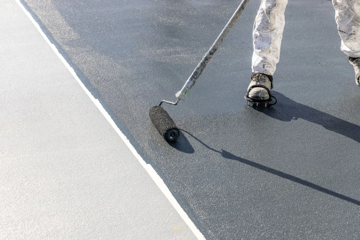 The surfaces were sealed with MC-DUR TopSpeed 