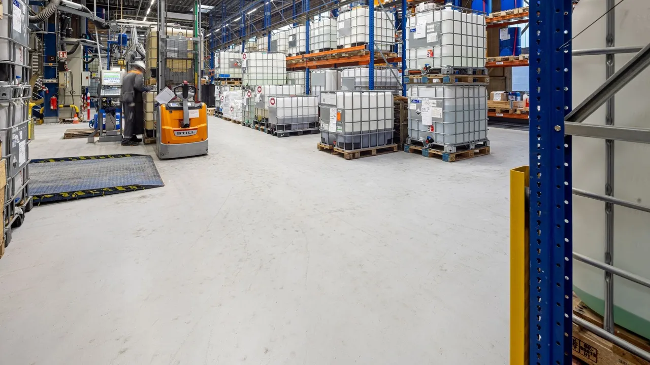 The diverse challenges of the renovation measure required individually tailored solutions, which were successfully implemented with products from MC-Bauchemie. 