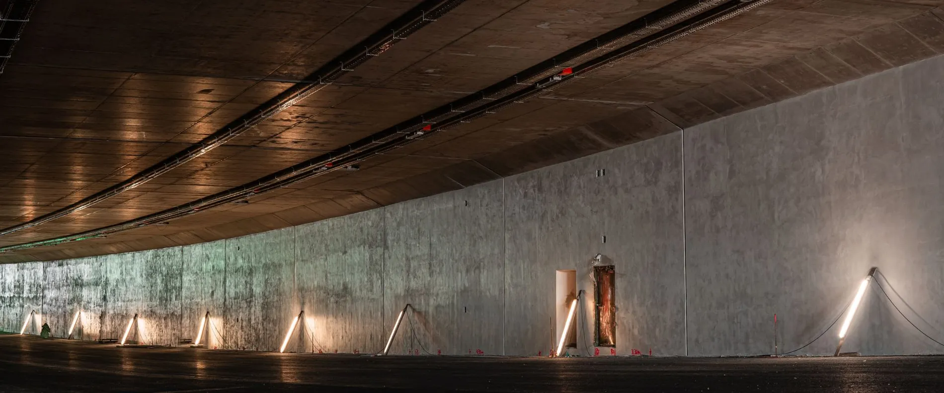 View inside the tunnel.