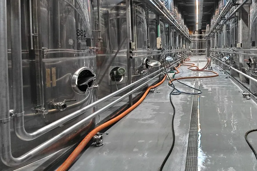 Durable industrial flooring for extreme stresses