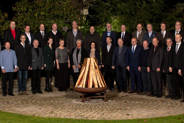 Group photo of this year’s long-service awardees from the MC at the traditional celebratory evening in Bottrop.