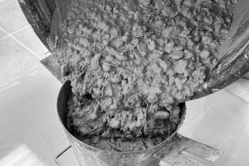 In fibre-reinforced concrete production, getting the concrete design right is critical to ensuring the homogeneous distribution of the fibres. 