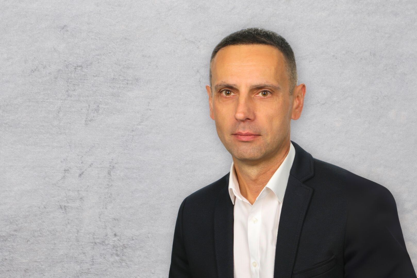 As of 1 August 2025, Krzysztof Mitek (51) has assumed the position of Managing Director Sales & Marketing at MC-Bauchemie Poland. 