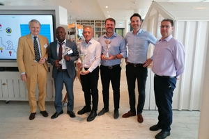 Picture of the presentation of the MC Award for the most successful MC country company