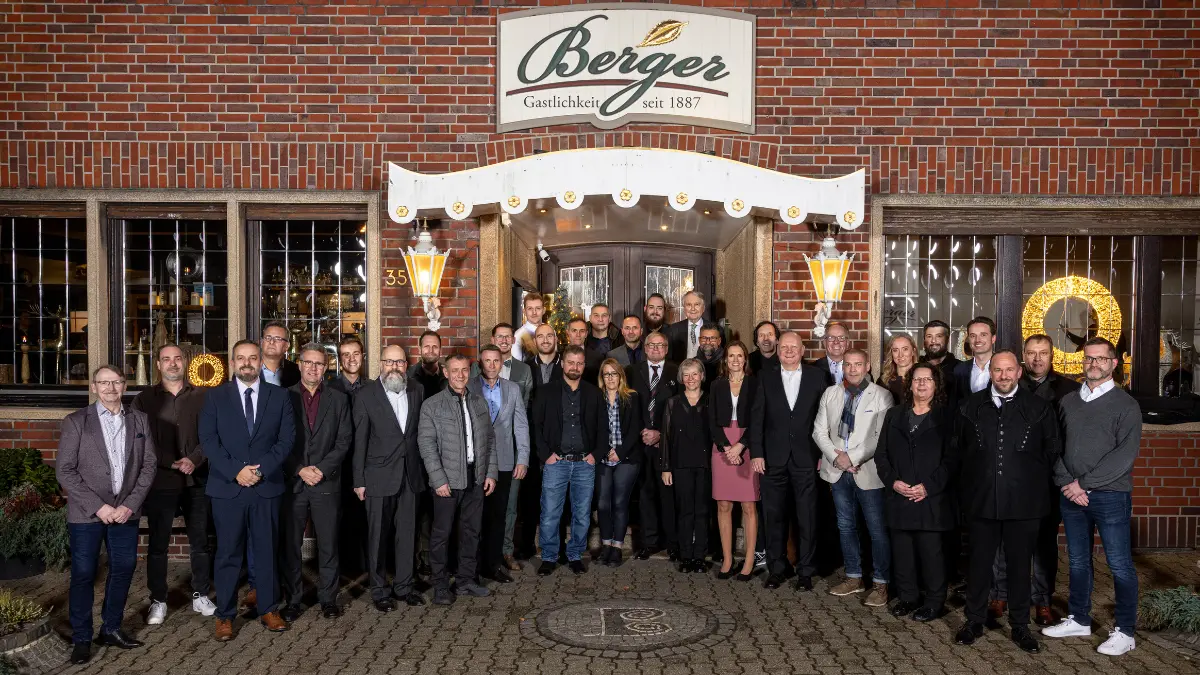 Group picture of this year's anniversary celebrants at Gasthof Berger in Bottrop-Kirchhellen.
