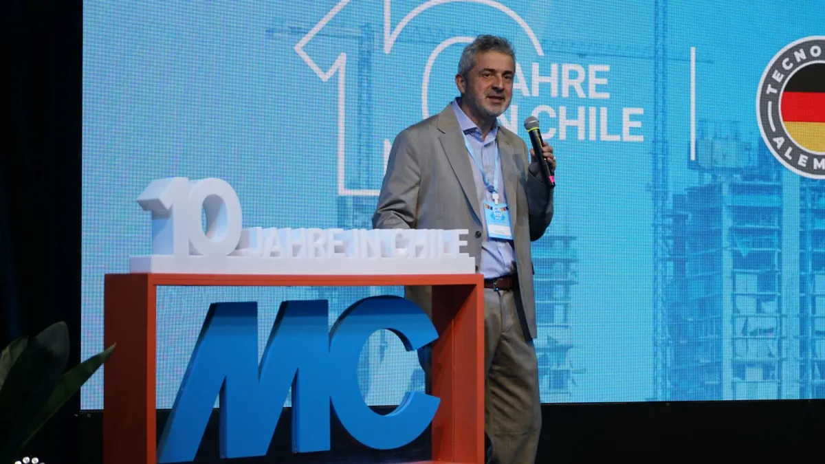 The welcome speech was given by Milan Ceric, Managing Director of MC-Bauchemie Chile