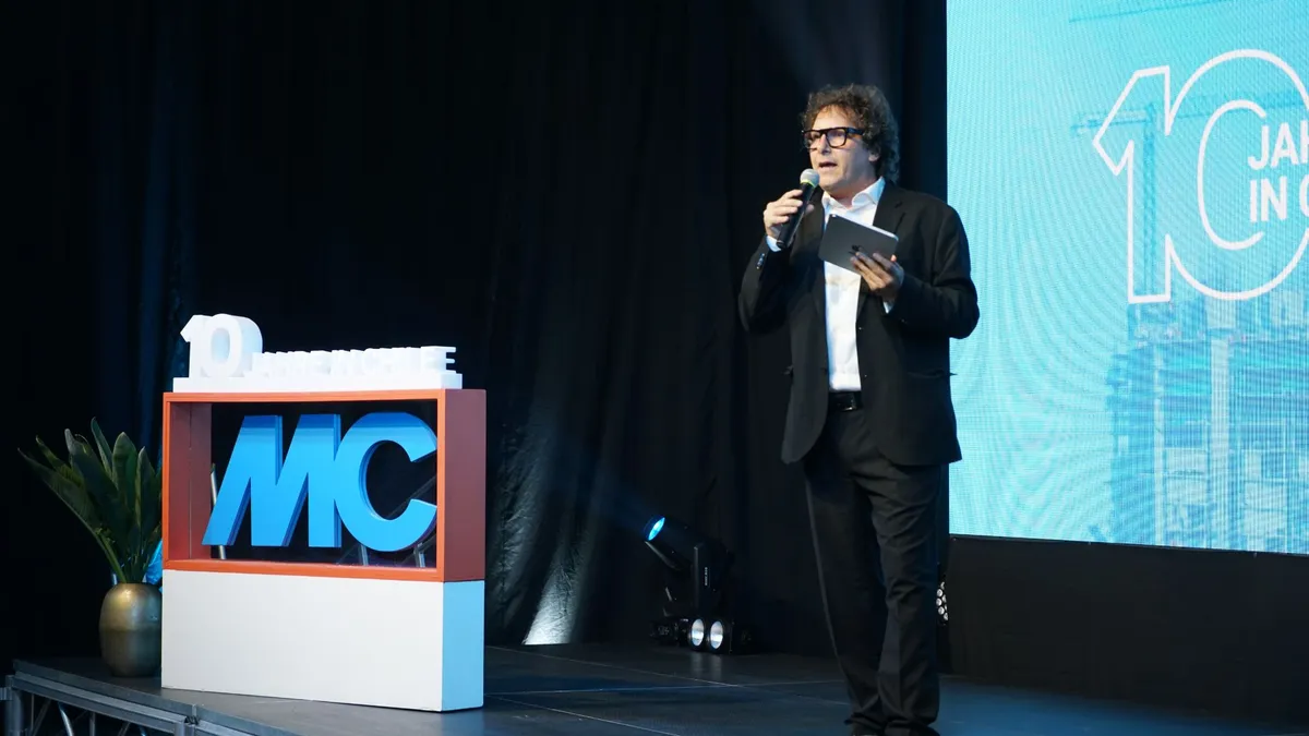 The presenter of the event was Iván Guerrero, a well-known Chilean journalist 