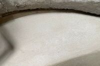 Compared to classic ombran MHP mortars, this product has a maximum grain size of only approx. 1 mm and a finer grading curve of the aggregates.