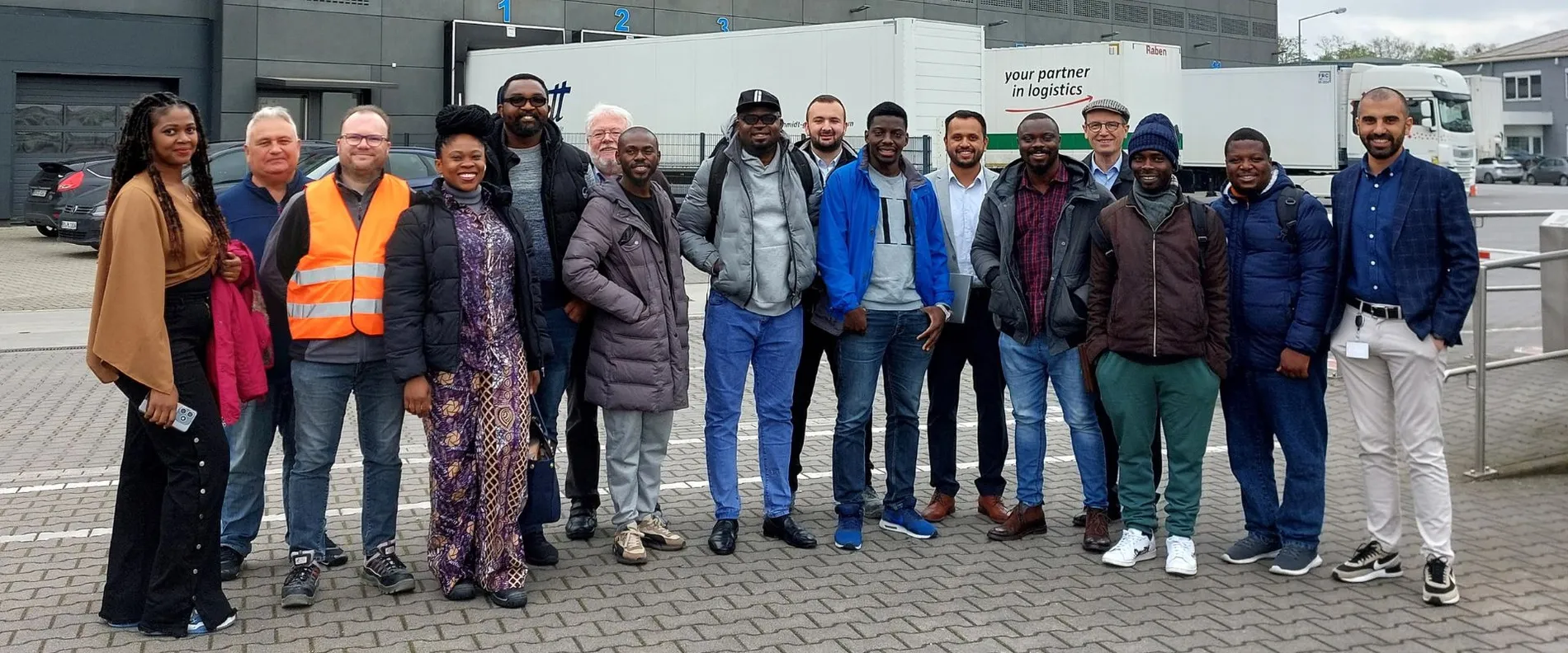 Group photo with the Nigerian entrepreneurs in front of MC-Bauchemie’s headquarters in Bottrop.