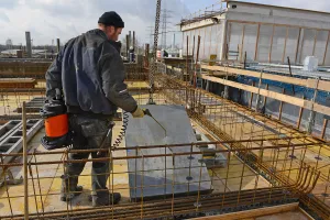 The ready-to-use release agent emulsions are applied to the cleaned, grease-free surface by spraying.
