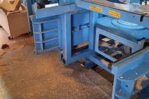 Constructive solid wood products used in timber engineering are manufactured on the site. 