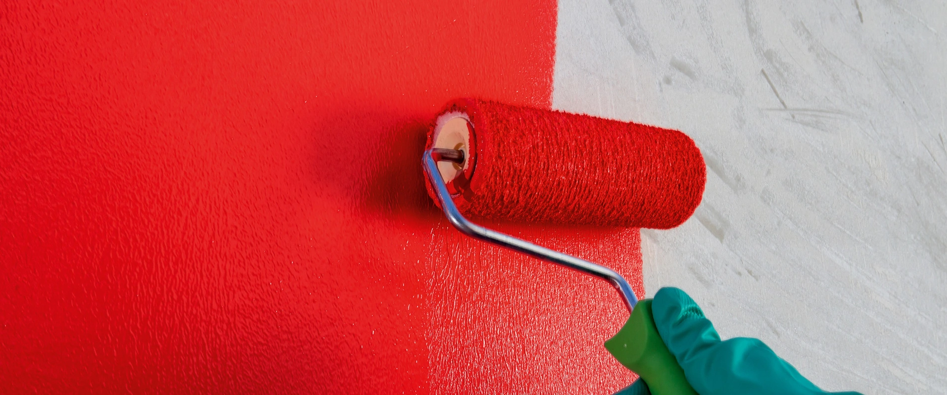 With MC-Color, MC-Bauchemie has developed a completely new surface protection programme comprising three product lines and nine products.