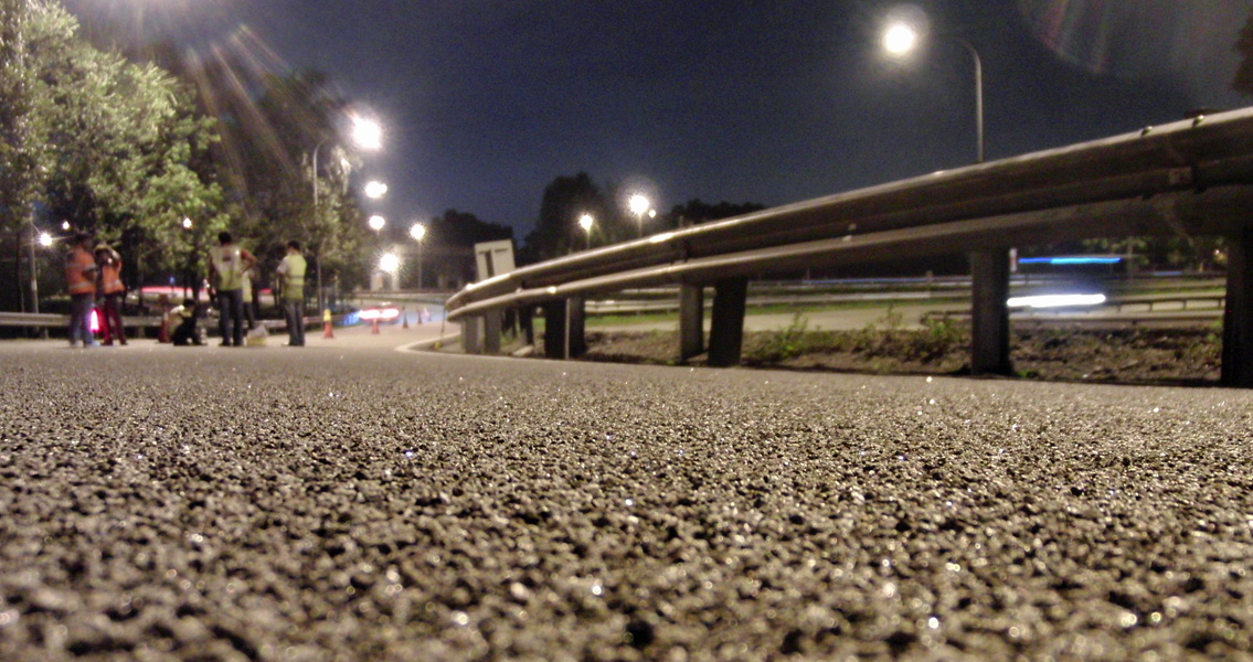 Application of Whisper-Grip® in Malaysia. In Europe, too, motorway operators are opting for this surface dressing from MC. 