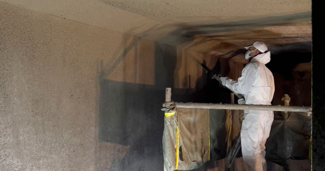 Rehabilitation work on a drinking water tank at the Appital lake waterworks in Switzerland