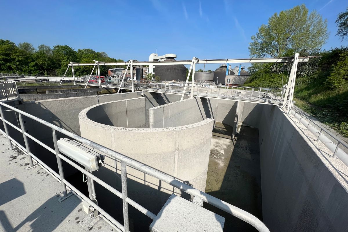 View of the basins of the sewage treatment plant Rheinhausen after the successful rehabilitation